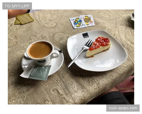 贝林厄姆光鲜背后居然那么省，连喝杯咖啡都得琢磨半天？